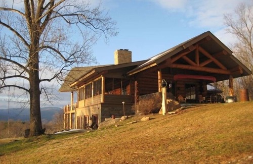 Haywood House | Old Rag View Horse Farm with Log Lodge and Treehouse