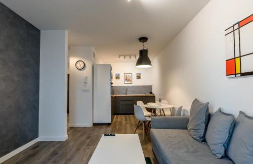 Boleslawiec Apartment | Old School Apartament