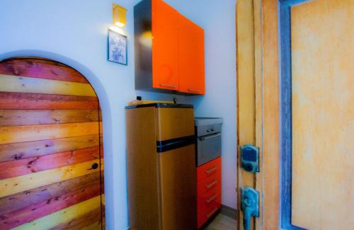 Ladispoli Apartment | Old Style by the sea, roof terrace, outdoor kitchen, Ladispoli