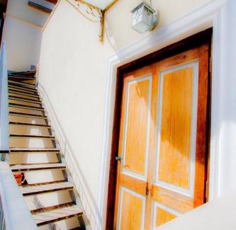 Ladispoli Apartment | Old Style by the sea, roof terrace, outdoor kitchen, Ladispoli