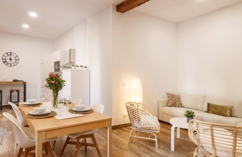 Bilbao Old Town Apartment | Old Town: next to Plaza Nueva and Unamuno