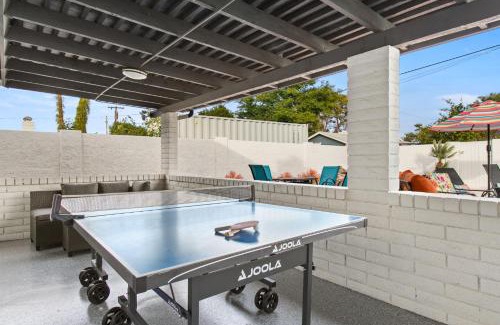 Peaceful Valley House | Old Town Oasis Wheated Pool, Hot Tub, & Fire Pit