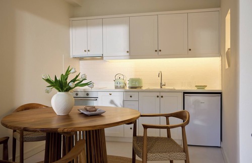 Aleimmatades Cottage | Old Village Luxury Suite Aretina Cottage Nestled in the Village Valanio