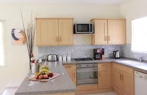 West Coast Cottage | Oldbury *Free car included*