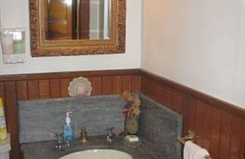 Troy Bed & Breakfast | Olde Judge Mansion