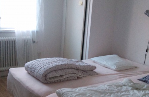 Bergshamra Other | Older cottage by the lake with a boat in Roslagen