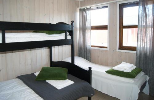 Russenes Hotel | Olderfjord Turistsenter