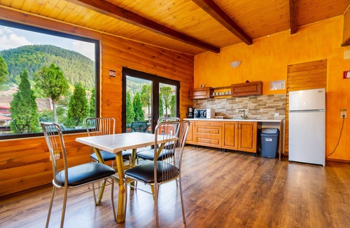 Brasov House | OldTown★Private Room&Bath★Mountain view Terrace|2persons