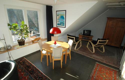 Dusternbrook Apartment | Ole & Trude