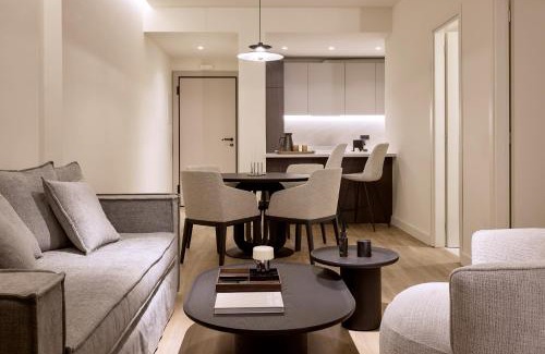 Plaka Apartment | Olea Residence, Syntagma by Aura Homes