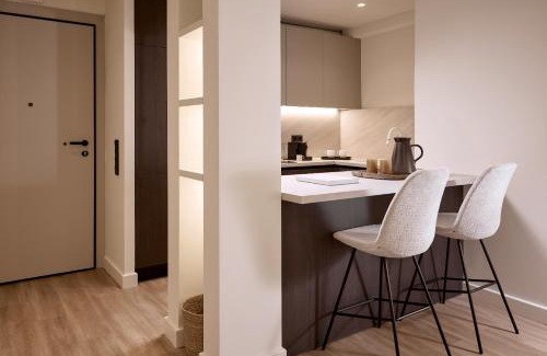 Plaka Apartment | Olea Residence, Syntagma by Aura Homes