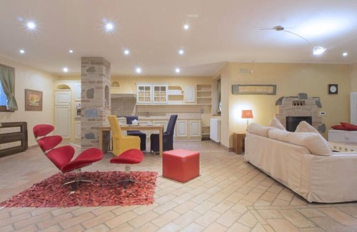 San Feliciano House | Oleandra sul Lago by Interhome