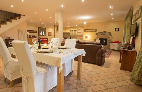 San Feliciano House | Oleandra sul Lago by Interhome