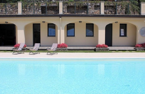Mergozzo Apartment | Oleandro 2 apartment in Residence Villa Cerutti