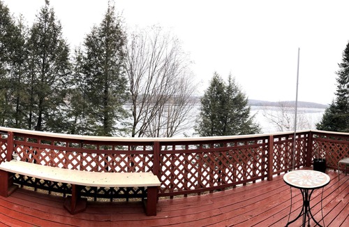 Unorganized Centre Parry Sound House | O’Leary’s Lane is Rustic and Cozy 4 season cottage! Fishing year round!