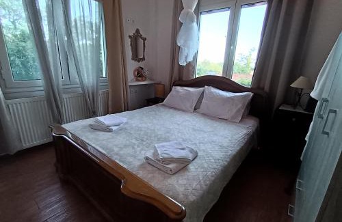 Ano Korakiana Apartment | Olga's Cozy Nest , apartment in Ano Korakiana.