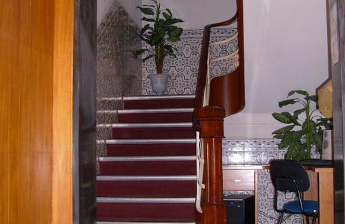 Nossa Senhora do Populo House | Olhos Pretos