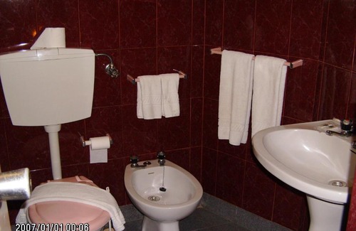 Nossa Senhora do Populo House | Olhos Pretos