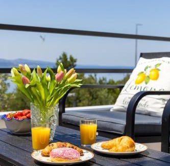 Brela Apartment | Olive Breeze