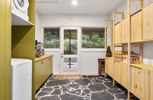 Shoreham House | Olive Hill - Red Hill - Farm house with outstanding views