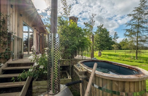 Upper Dicker Cottage | Olive Tree House - set amongst the olive trees sleeping 2 guests