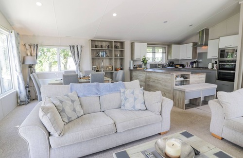 Wemyss Bay Cottage | OLIVIA'S HAVEN, pet friendly, with a garden in Wemyss Bay