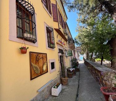 Ayvalik City Center House | Olivia1845 Guest House Ayvalık Over 16 Years Old
