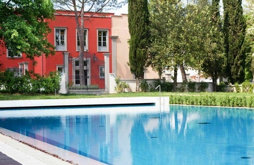 Rignano sull'Arno Villa | Olivo Deluxe Suite Apartment, elegant and modern 80 sqm suite with 2 double bedrooms, 2 private .