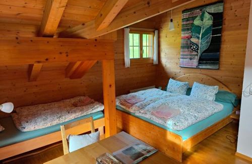 Gimmelwald Apartment | Olle and Maria's B&B- apartment