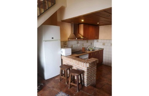 Iznatoraf House | Olmos House