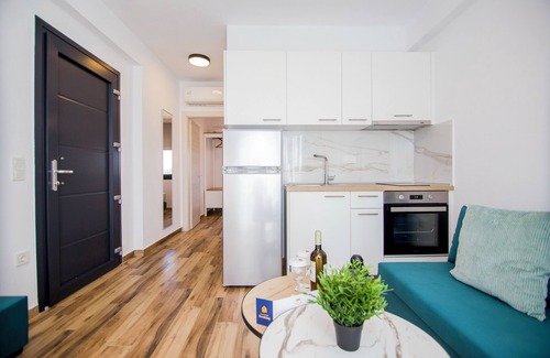 Paralia Ofryniou Apartment | Olympiada Residential Complex & Villas