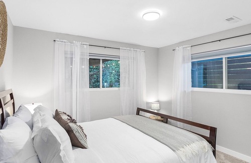 Olympic Hills House | Olympic 3-bedroom dwelling with Patio