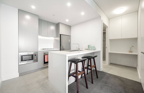 Sydney Olympic Park Apartment | Olympic Park with View/Parking near Train