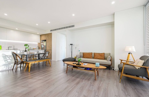 Sydney Olympic Park Apartment | Olympic Park/Excellent view/2Br/By Train/Shopping