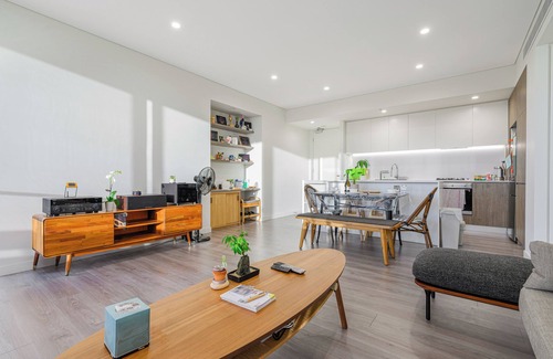 Sydney Olympic Park Apartment | Olympic Park/Excellent view/2Br/By Train/Shopping