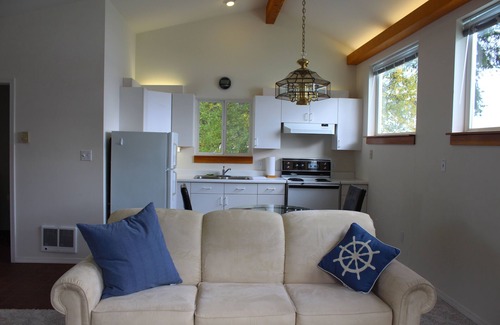Brinnon House | Olympic Peninsula, from Coast to Forest, Scenic Hiking, Kayaking, Fishing, GEM.
