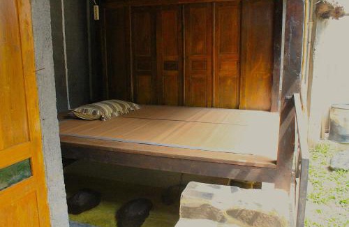 Central Yogyakarta Villa | Omah Adem Homestay