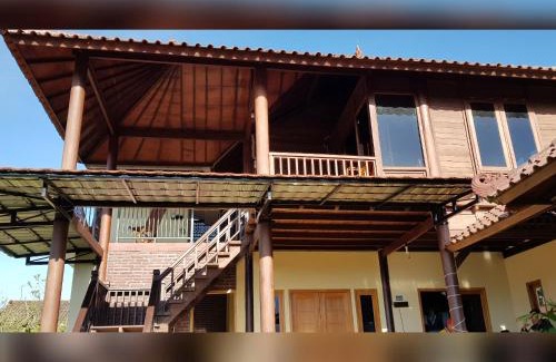 Batu Villa | Omah Kayoe Elok