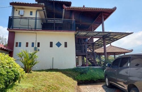Batu Villa | Omah Kayoe Elok
