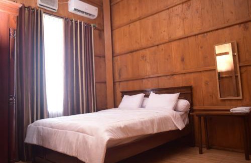 Melanguane Villa | Omah Kayu Villa