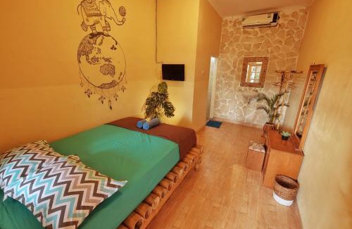 Central Yogyakarta House | Omah Konco Yogyakarta