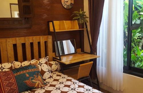 Dinoyo Villa | OMAH LUMUT Malang, Best Family Villa 3 Bedrooms Free Pool Kolam Renang