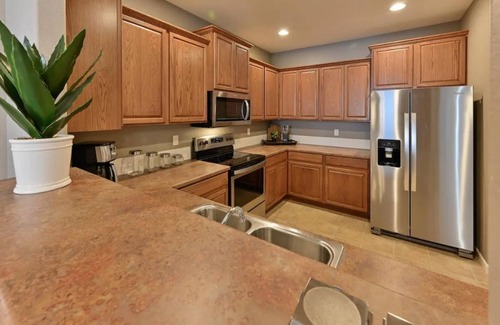 Monument House | OMG, cozy Long-Term stays are welcome. This property has everything you need!