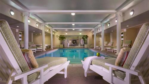 Bretton Woods Hotel | Omni Bretton Arms Inn at Mount Washington Resort