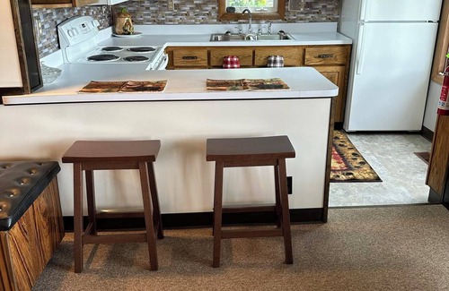 Sinclair House | On Long Lake with Direct Access to Trails-L & R Lakeside Rentals