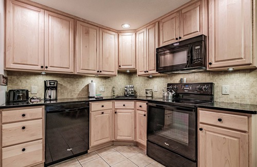 Sunday River Area Condo | On Mountain two bedroom unit sleeping 6