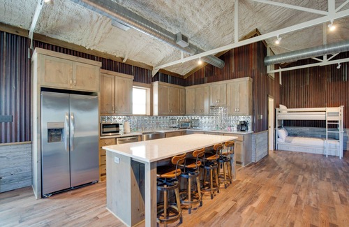 Kemp Apartment | On Spacious Ranch: Quiet Kaufman Studio Cabin!
