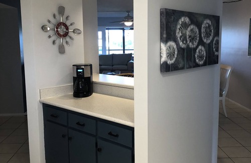Burnt Store Marina Condo | On the 5th hole, walk in shower, new appliances, PT Cruiser option, restaurants!