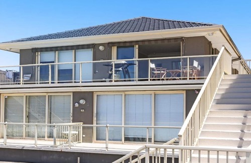 Wamberal Apartment | ON THE BEACH #13| Beachfront, Ocean Views | Accom Holidays