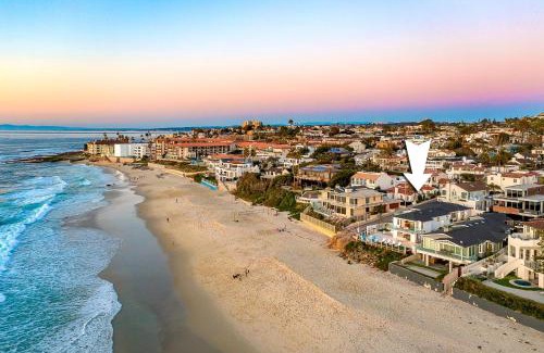 Beach Barber Tract House | On The Beach La Jolla